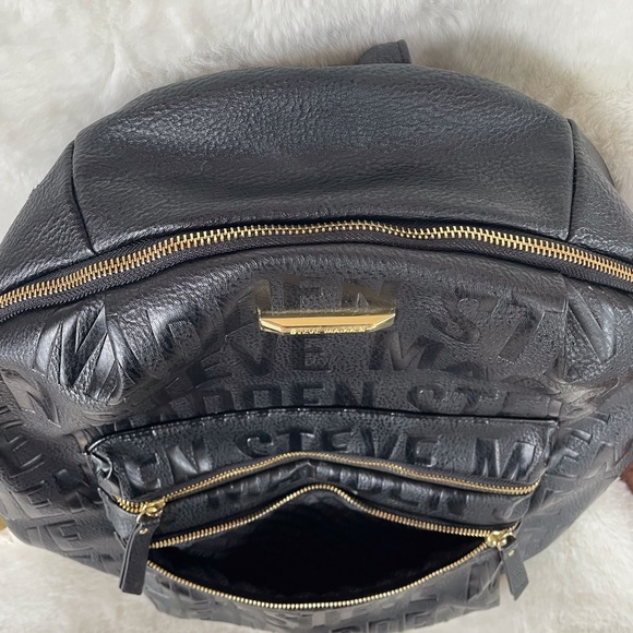 STEVE MADDEN LOGO BACKPACK BLACK w/Gold tone hardware Adjustable Straps - Picture 3 of 16